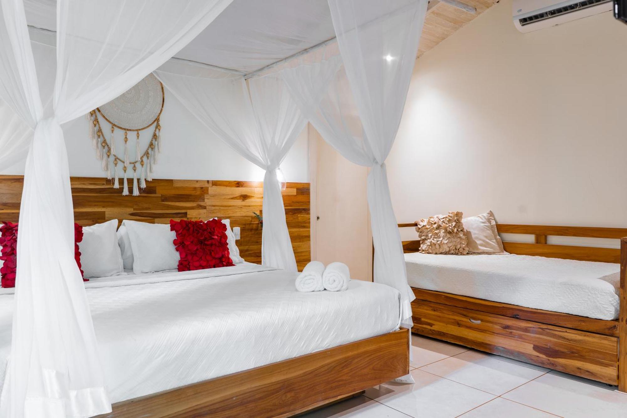 Banana Beach Bungalows Playa Santa Teresa  Ngoại thất bức ảnh